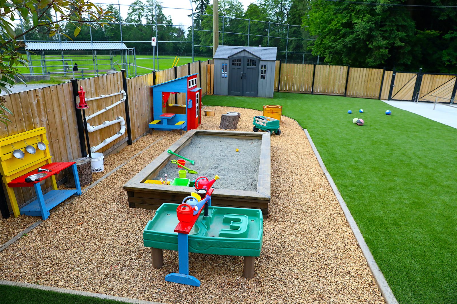 Adventure corner with climbing structures